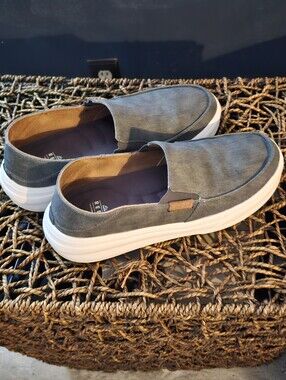 Men's REEF Slip-On Canvas Sneakers in Smoke Grey with White Sole